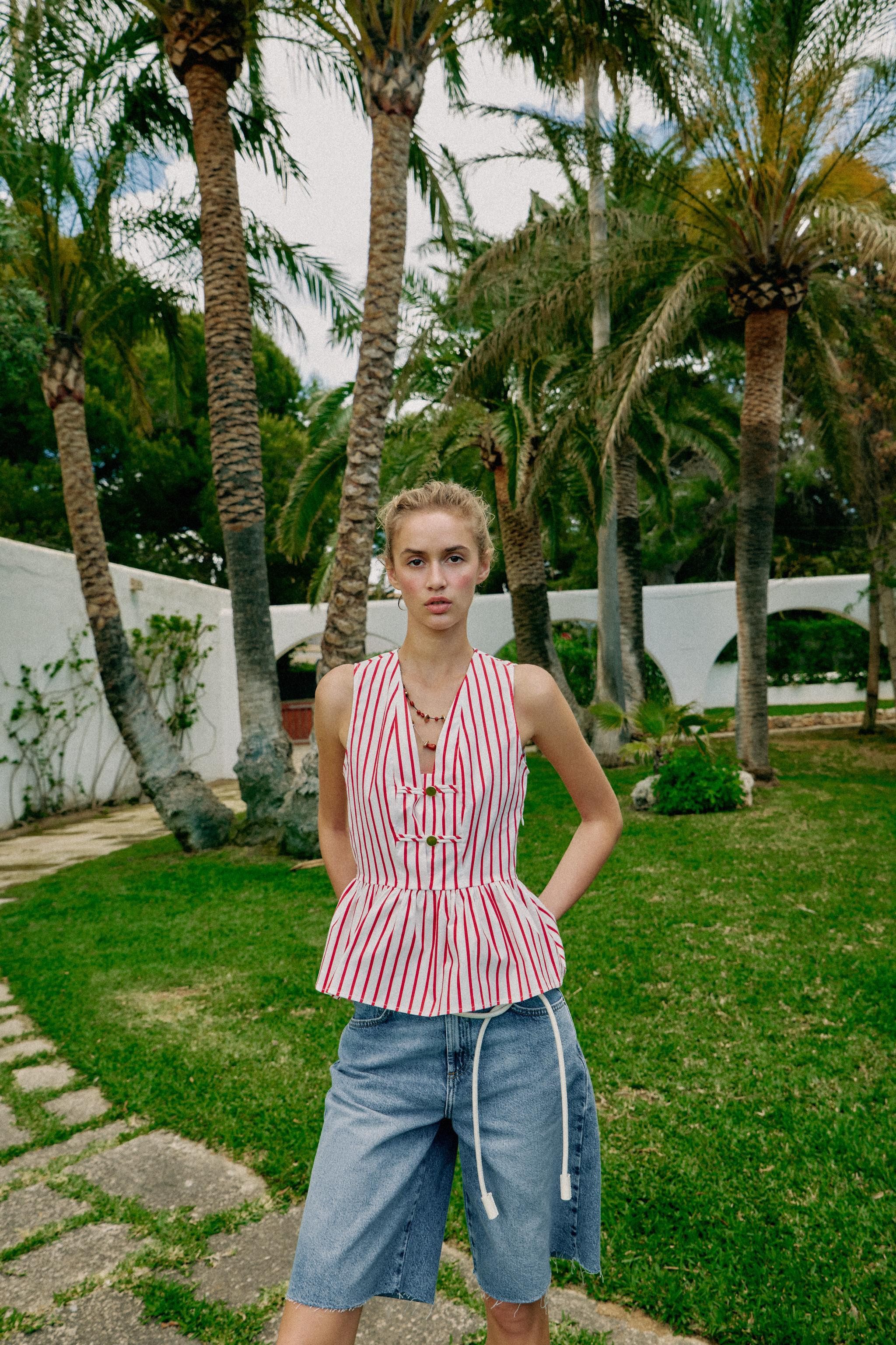 STRIPED FIREMAN CLASP TOP | Zara US