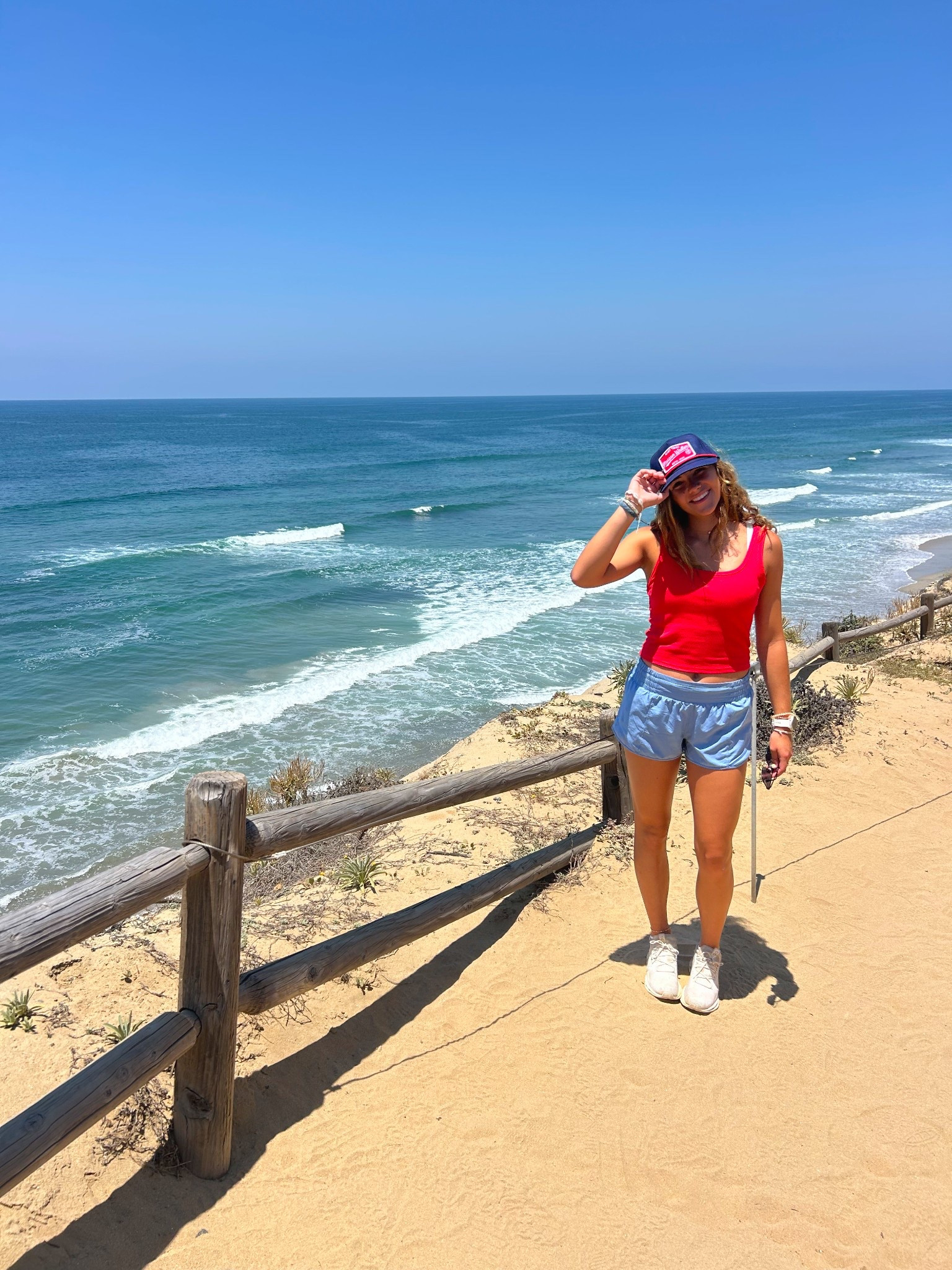 size small in top and bottoms and the shoes are a size 8! THE BEST workout, long walk, everyday fit! 

#LTKGiftGuide #LTKootd #LTKActive