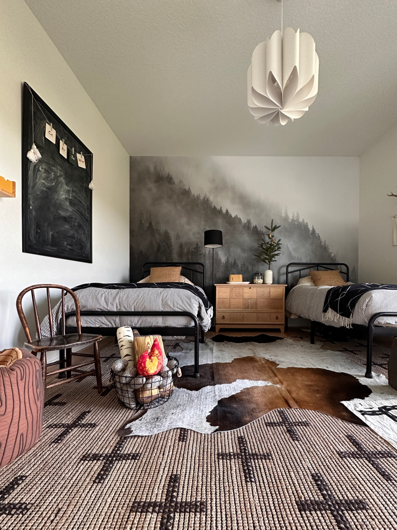 Our little boys nature inspired bedroom.

Rug, campfire, bedding, beds linked here! 
🖤🌲

#LTKhome