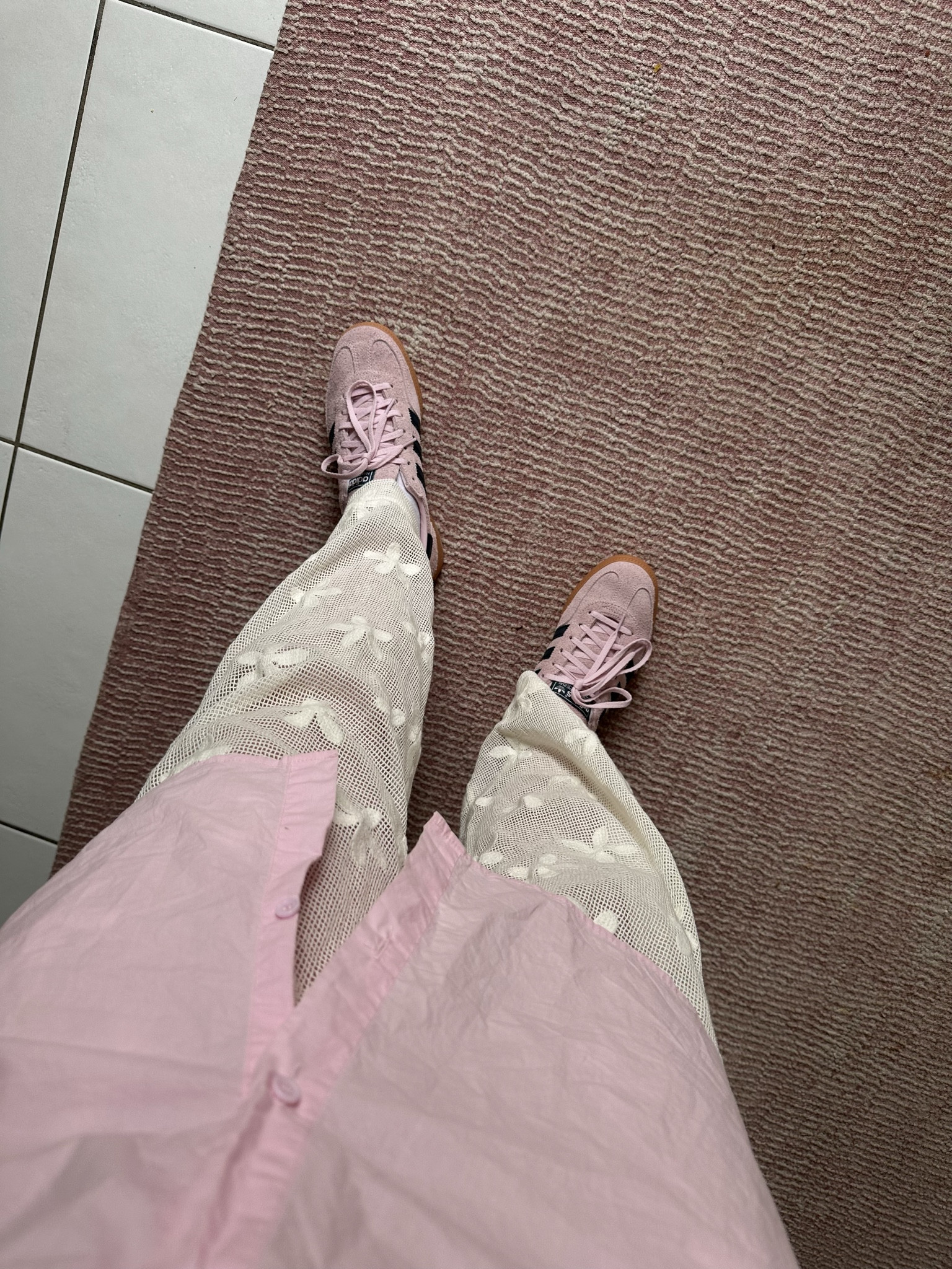 Hot trend 🔥 
— the no pants look ‘Crochet Pants’ edition. 

Wear them under a large button up with a colour popping sneaker or as a cute beach cover up. Currently wearing these adorable cotton on flower pants in a size 12. 