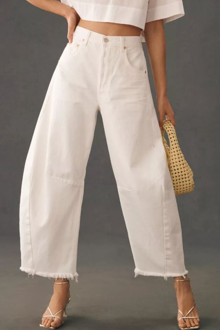 White high rise cropped wide leg jeans. Perfect for summer


#LTKxAnthro #LTKSeasonal #LTKworkwear