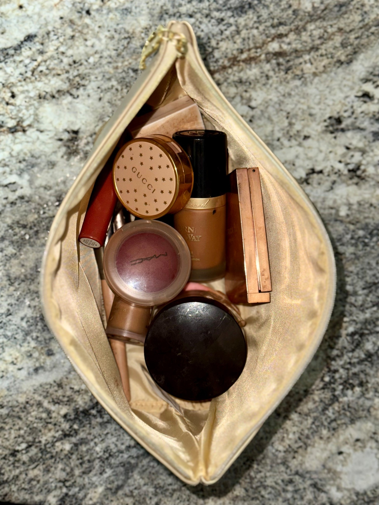 On-the-go makeup bag. 

#LTKBeauty