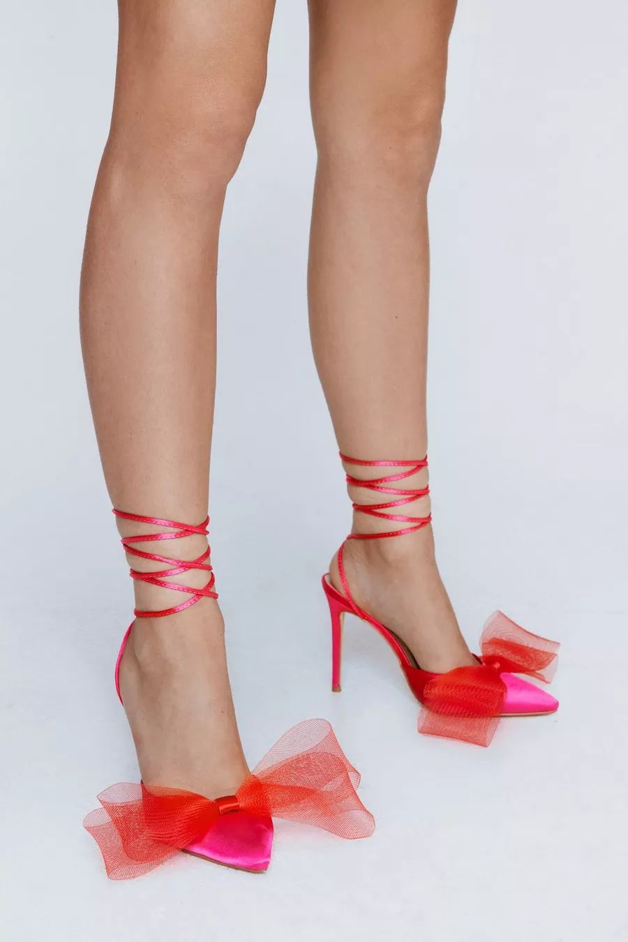 Satin Contrast Bow Detail Court Heels | Nasty Gal (US)