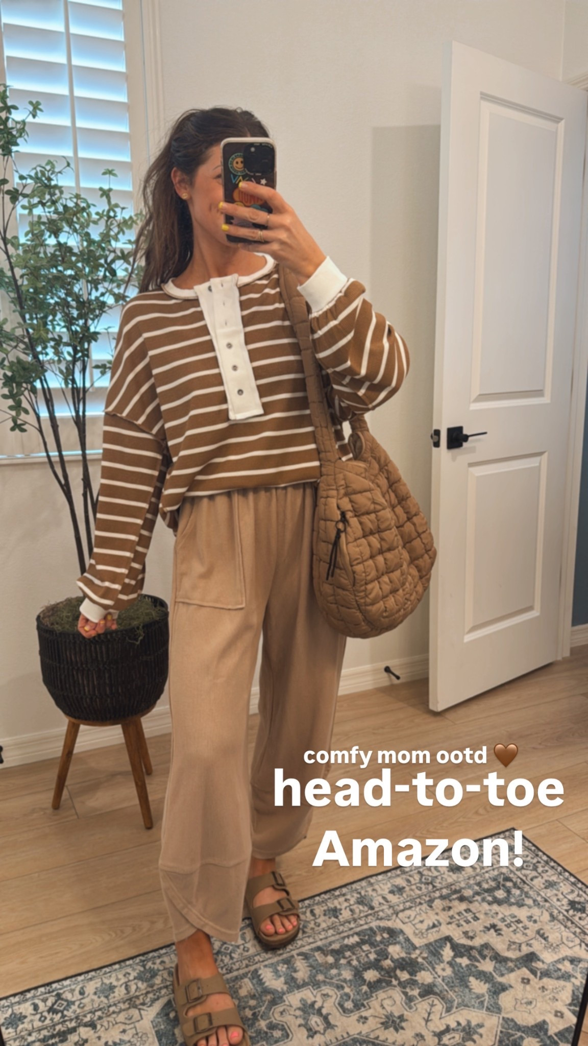 Small in both 🤎 
Casual mom outfit of the day 
Head-to-toe Amazon! 