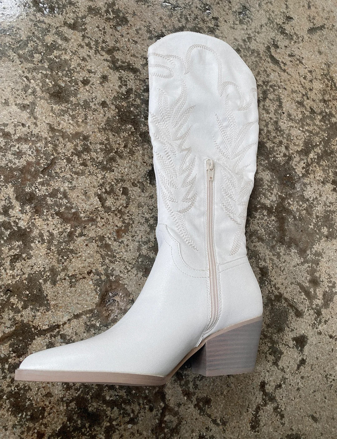 Good As It Seems Cowboy Boots | Willow Boutique