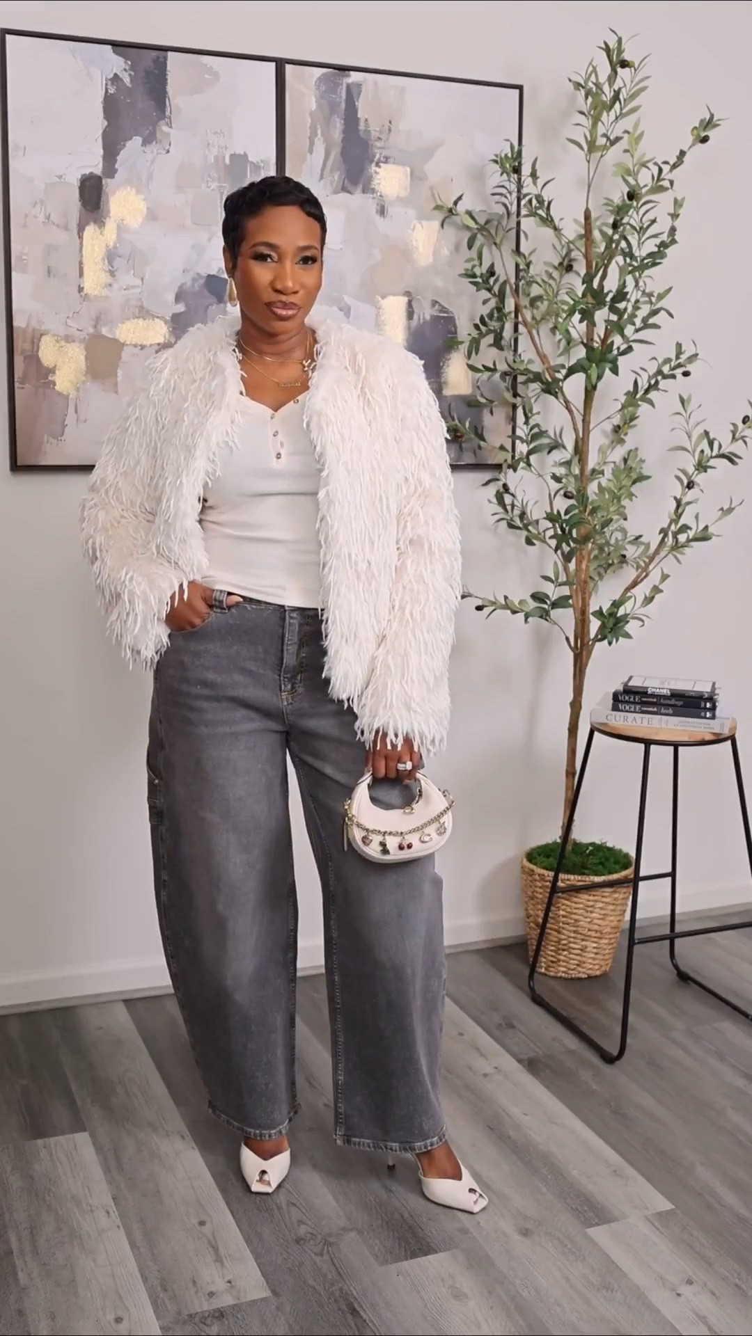 Popping out for the weekend in this easy outfit. 
Size medium top
Size 10 jeans
Size medium jacket 
#LTKStyleTip