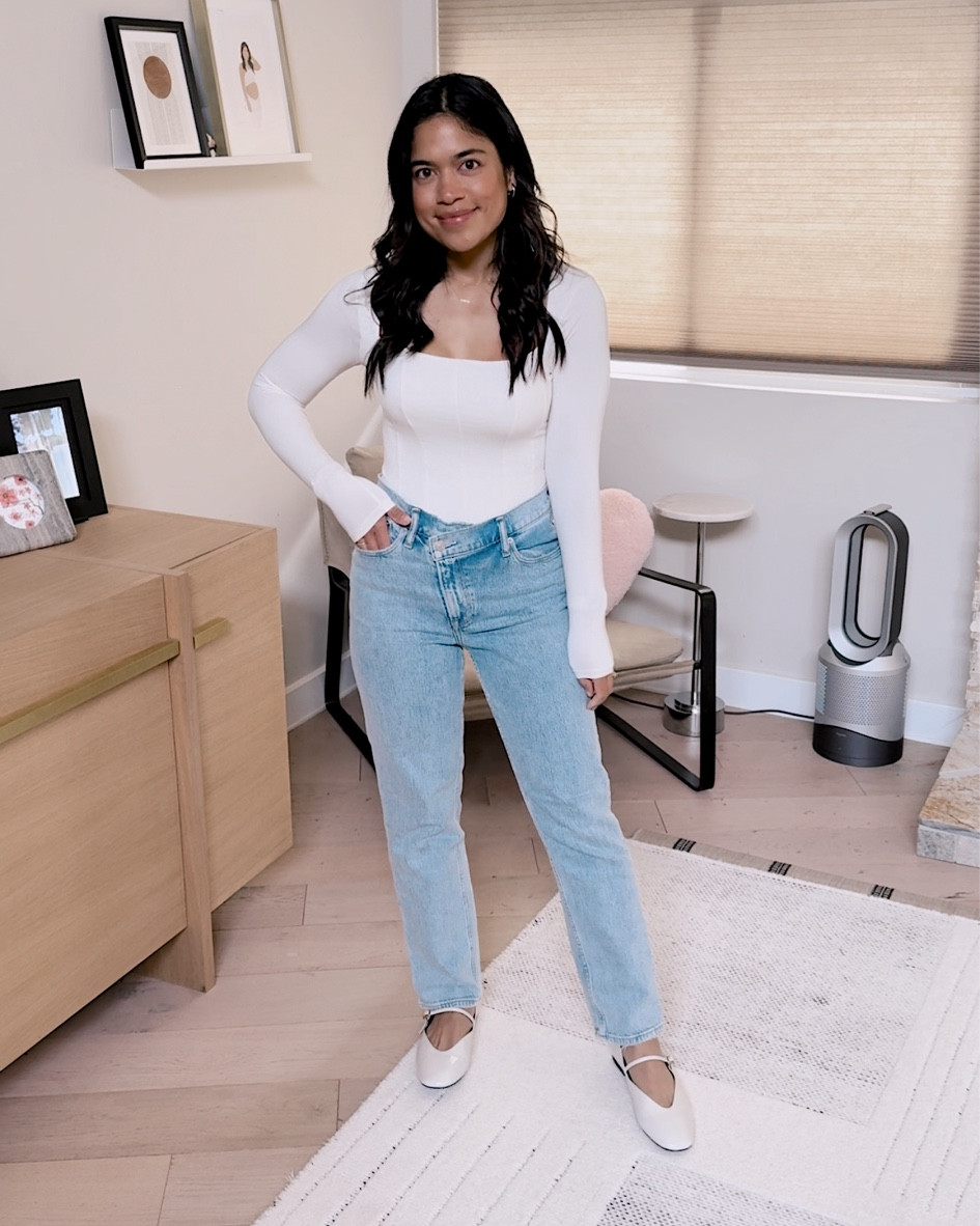 ABERCROMBIE SEMI-ANNUAL DENIM EVENT! 25% off all jeans! Plus copy promo code to get more % off!  I’m wearing the high rise straight jeans with cross-cross waist! These are on major sale and run TTS


#LTKsalealert #LTKSpringSale #LTKfindsunder50