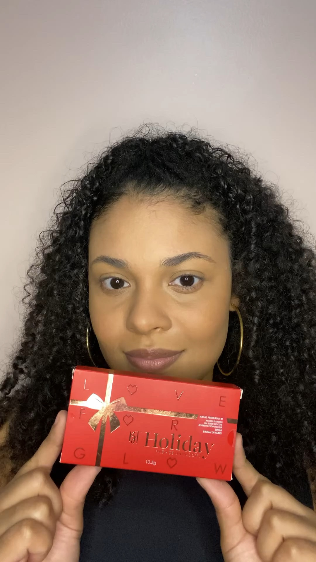 Essa paleta de edição limitada a Bruna Tavares é a coisa mais linda! Ela lançou em dezembro, mas ela combina com várias ocasiões durante o ano! Ela é multifuncional, podendo utilizar no rosto e nos olhos 🤍✨

#LTKbeauty #LTKbrasil