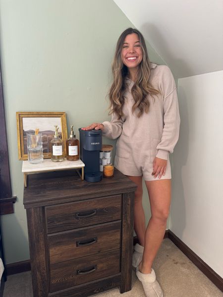 #ad I’m very lucky to have the best in-laws so I always like to try to make them feel at home when they visit. I’ve been wanting to set up this coffee bar in our guest bedroom for them so I got the new @keurig K-Mini® Go coffee maker available only at Target.  It’s the perfect size for the space! Small, compact, but is still able to brew 3 cups of coffee without having to fill the water reservoir! I also made easy 5 ingredient protein bagels and a bagel board for us to enjoy for a fun breakfast at home. What’s something special you do when guests come visit?! 

Bagel recipe:
2 cups flour 
2 cups plain Greek yogurt 
3 tsp baking powder 
1/2 tsp salt 
For the savory:
1 tbsp everything seasoning 
For the sweet: 
2 tbsp coconut sugar + 1 tsp cinnamon 

Instructions:
Preheat oven to 425F 
Combine the flour, Greek yogurt, baking powder, and salt 
Mix well until a dough forms 
Separate the dough into two if you’re wanting to do two flavors 
Add the everything seasoning to one dough, add the cinnamon and sugar to to the
other 
Stir the seasonings in 
Spray two donut pans with nonstick spray 
Add the dough 
Bake for 25-30 minutes 
Remove and let cool. 
Slice and enjoy! 

#TargetPartner #Target #Keurig #bagels #homemade #brunchspread #inlaws #brunchtime #cookingathome #cookingvideos #cookingtime #healthylifestyle #healthymeals #choosingbalance


#LTKSeasonal #LTKhome