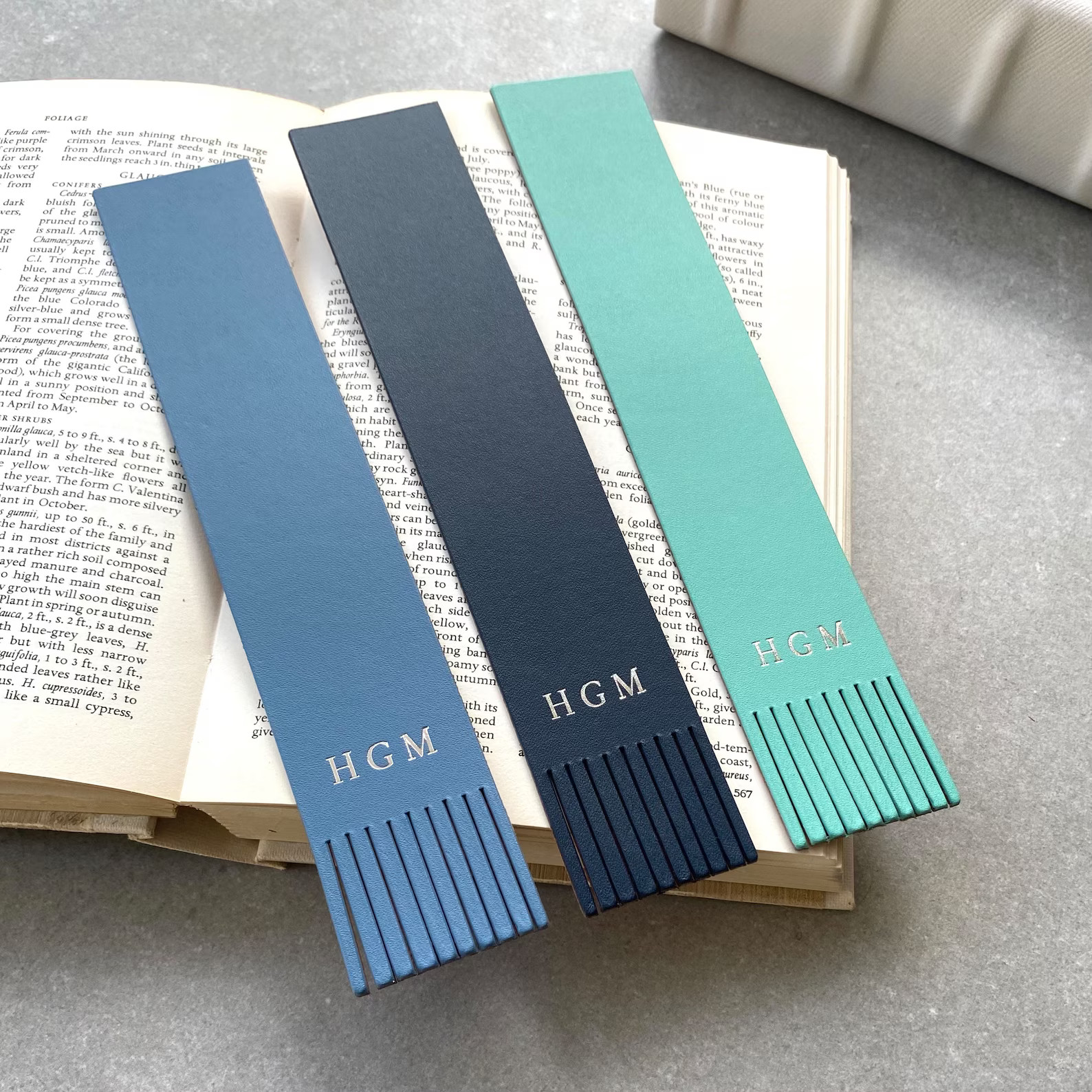 Bespoke Bookmark Recycled Leather - Etsy | Etsy (US)