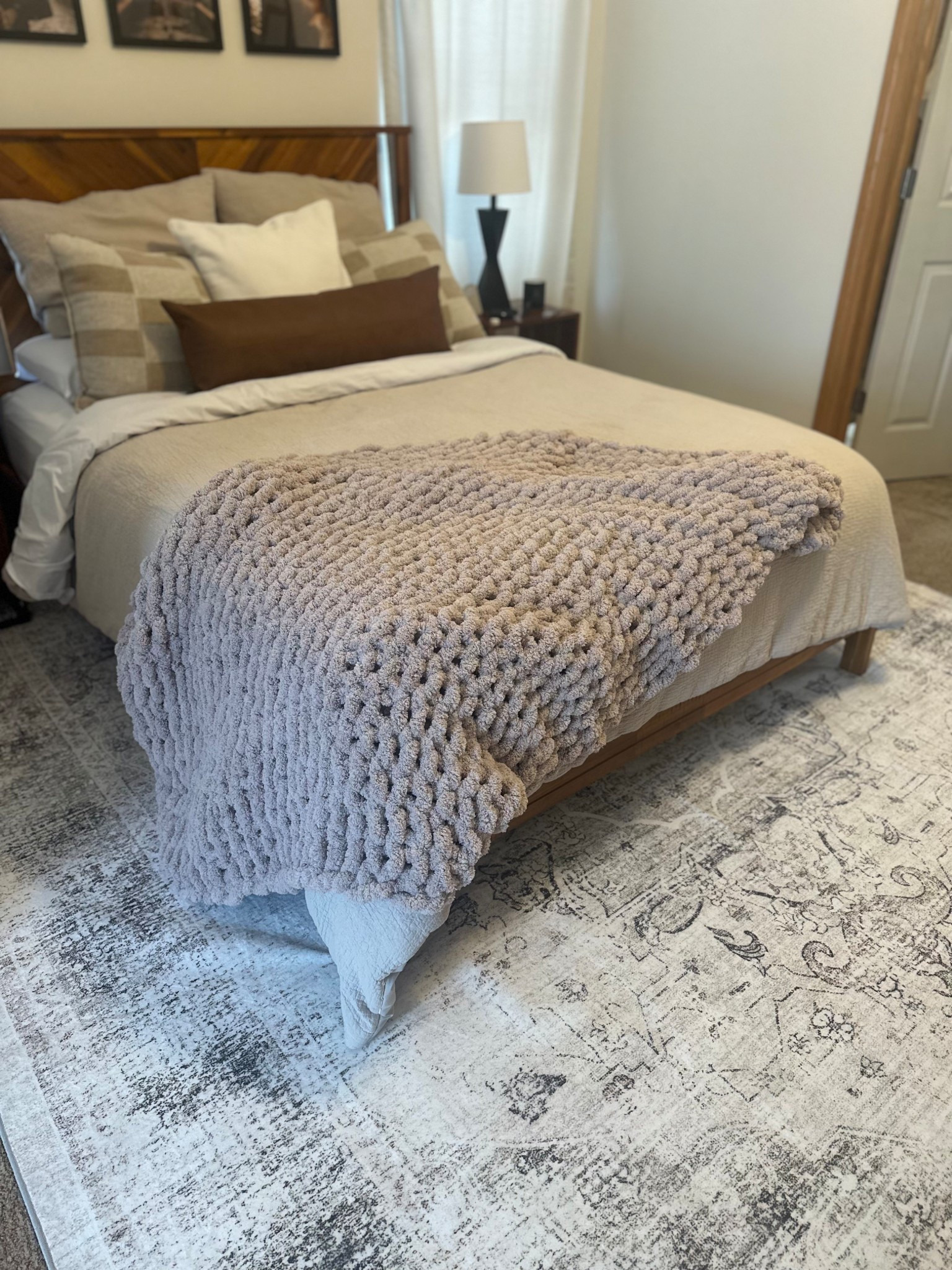 Amazon home find 🤍 the coziest and softest knit throw. Comes in many sizes and colors.

#LTKdayinmylife #LTKHome #LTKOver40