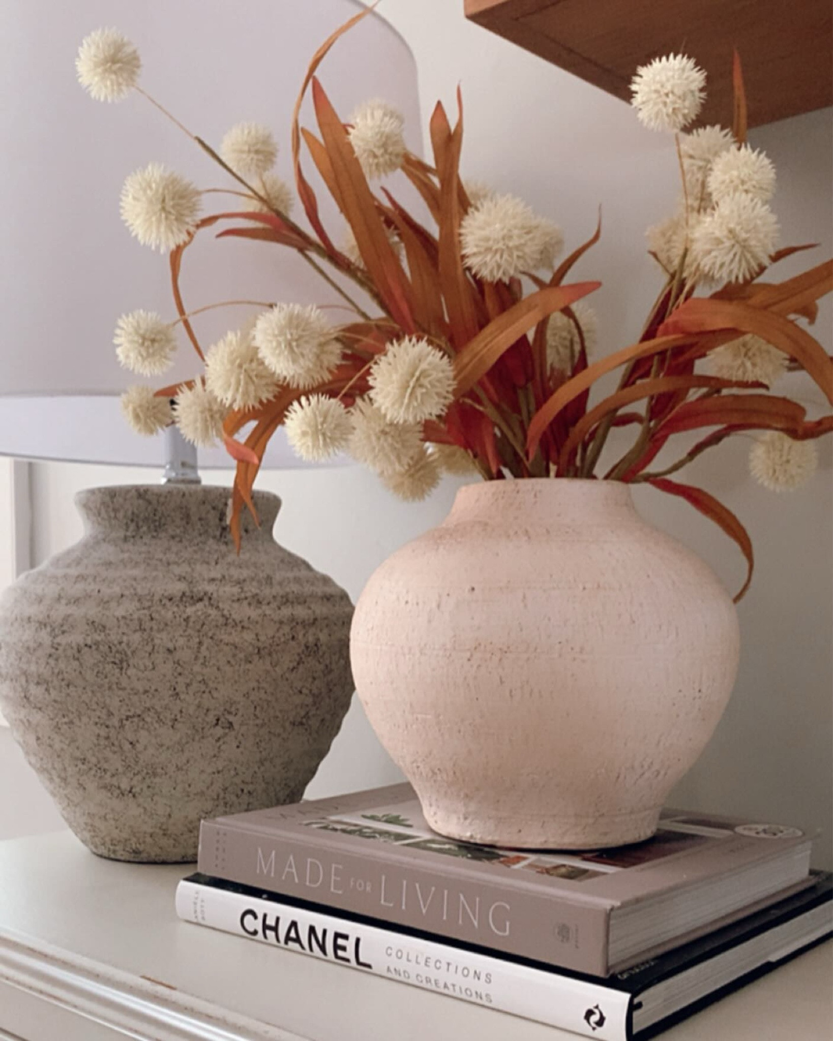 Happy Friday!

I love the colors in these fall stems! They are so beautiful and realistic 

#falldecor #homedecor #fallstems #autumncolors #autumnvibes #fallhomedecor #homedesign #interiordesign #homestyle #falldecorations #decor