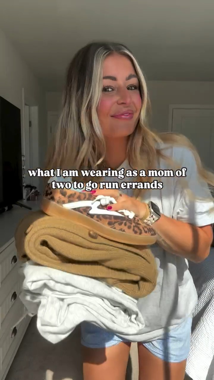 if you are a busy mom on the go or if you are in the postpartum era- two piece sets are for you. I swear it makes you feel put together without even trying. It takes the work out of making an outfit look good!



#amazonfashion #cardigan #momstyle #momoutfit #casualstyle #amazoninfluencer #amazonstorefront #falloutfit #fallfashion #set #basicstyle

Mom style, mom outfit, casual outfit, what to wear, how to style

#LTKSeasonal #LTKStyleTip #LTKVideo