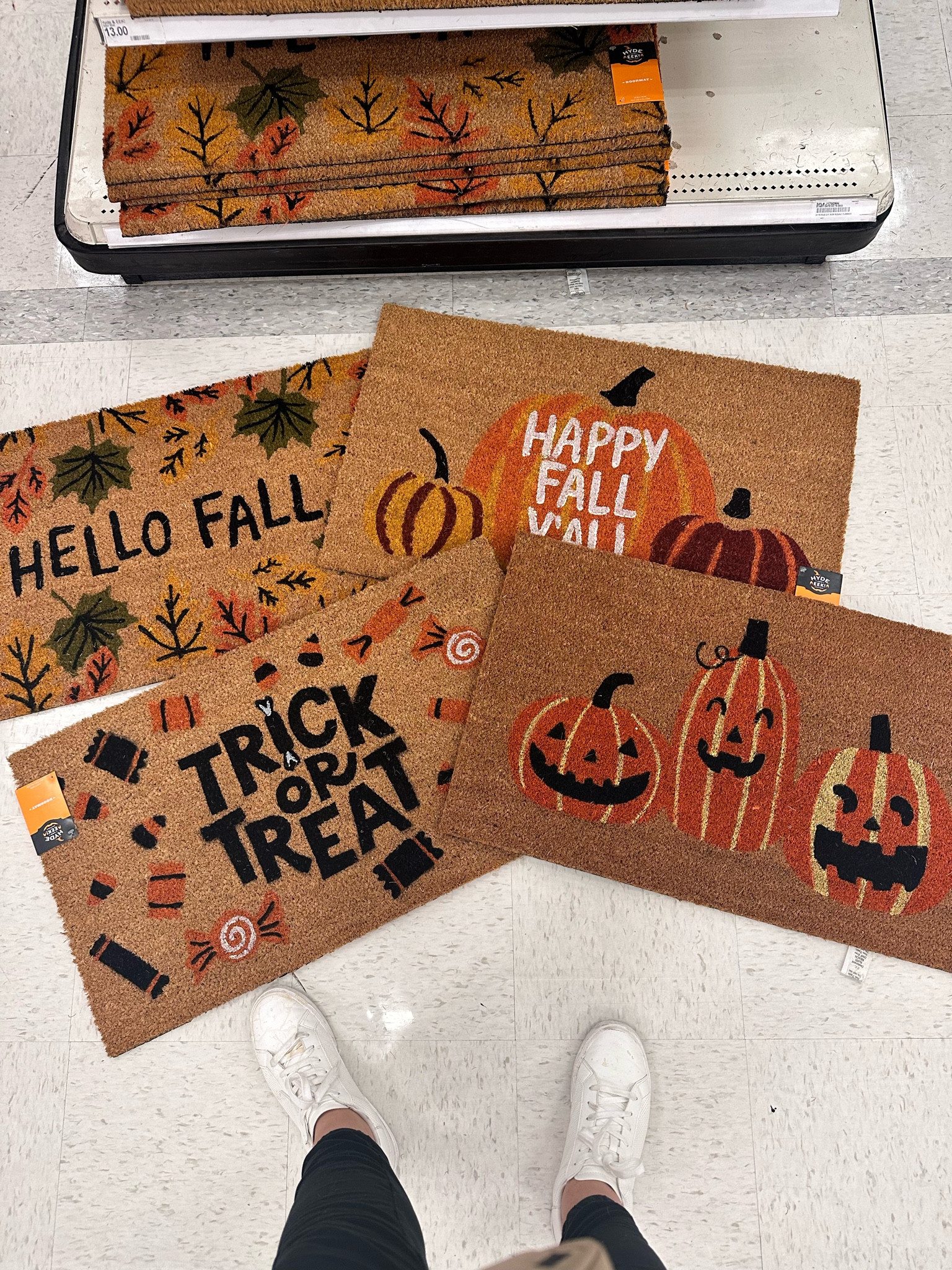 New Hyde & Eek welcome mats! These Halloween welcome mats are so cute and perfect for your front porch 🎃👻

#LTKHalloween #LTKHoliday #LTKSeasonal