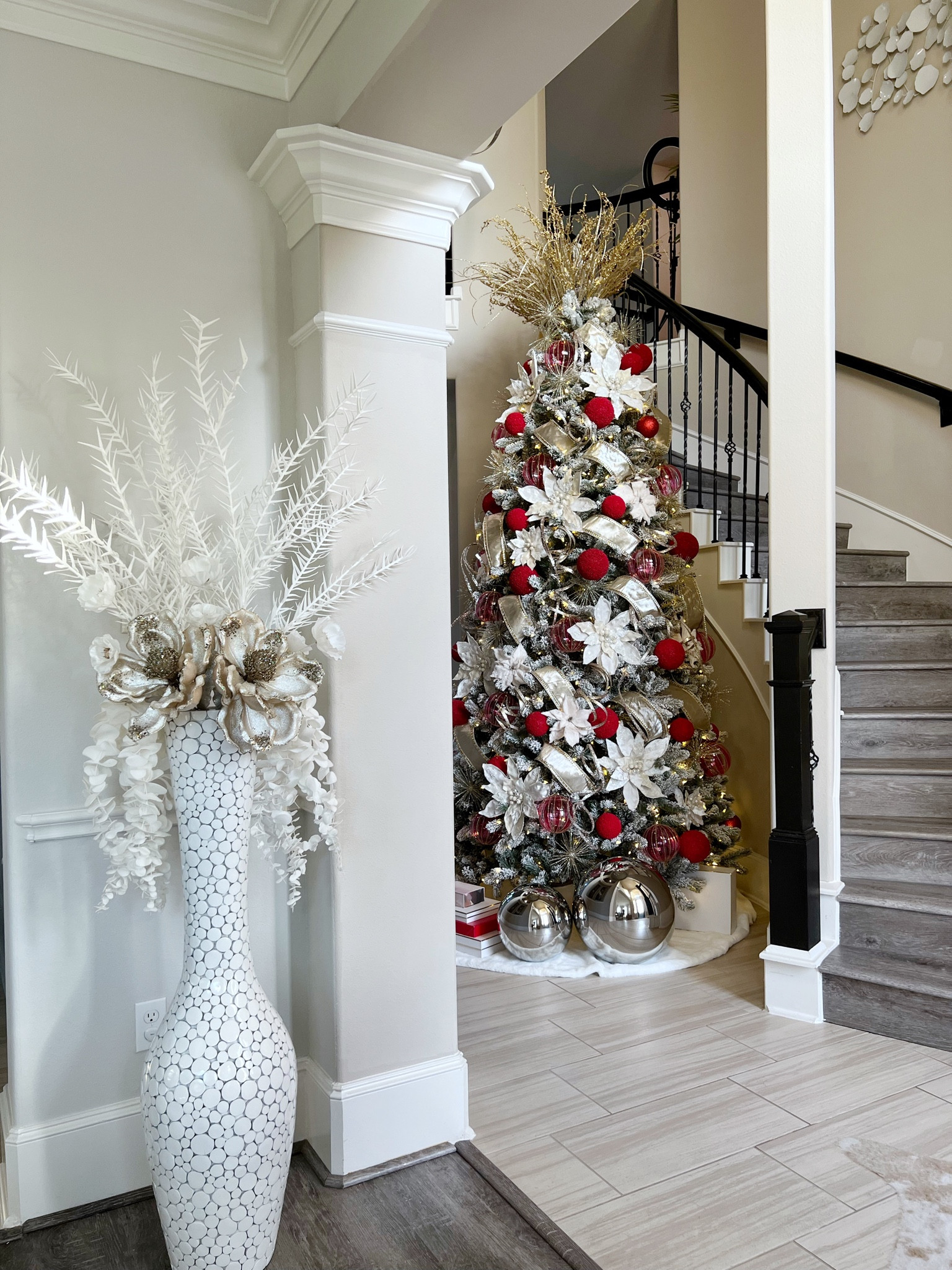 Shop the best selling floor vase, Christmas tree, and florals on SALE! #christmastree #holidaydecor #homedecor #christmasgifts #homegifts #giftsforanyone #ltkhome

#LTKGiftGuide #LTKHoliday #LTKsalealert