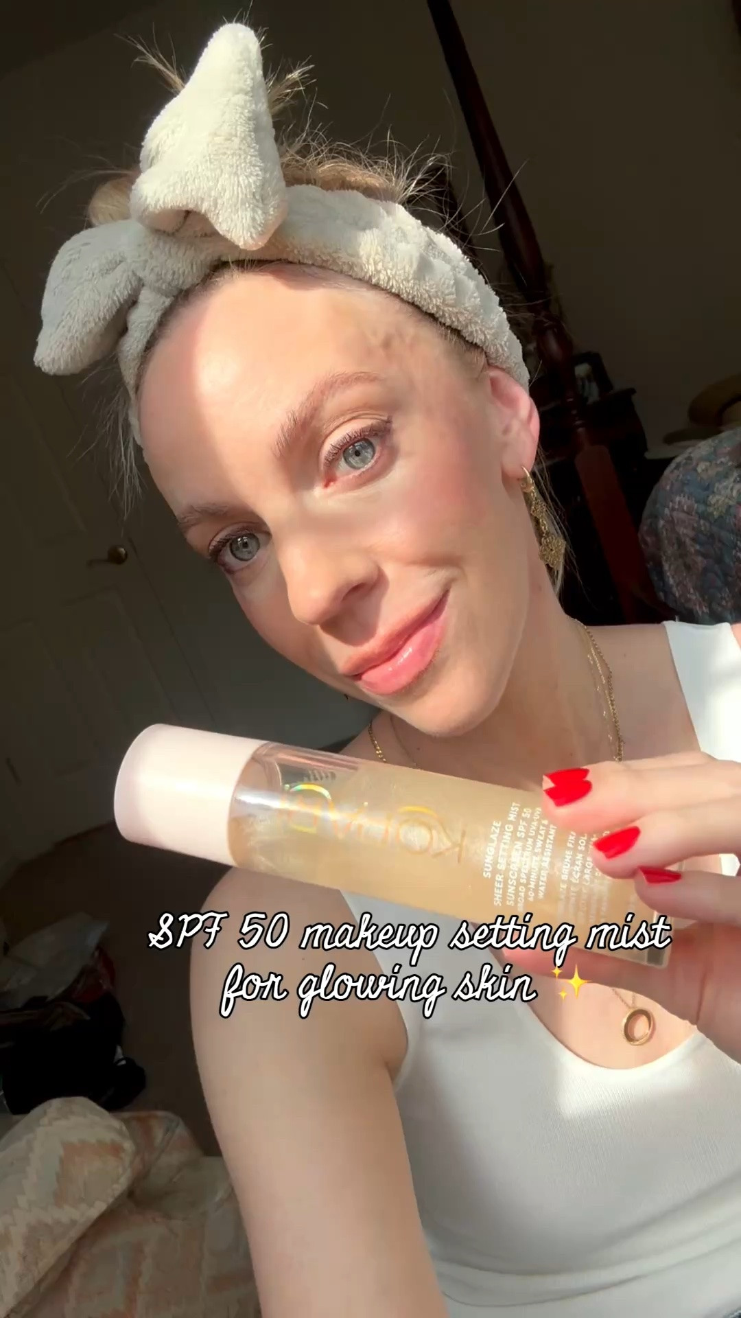 Makeup setting mist with SPF50 and a subtle shimmer - perfect for summer ✨

#LTKBeauty #LTKOver40 #LTKSeasonal