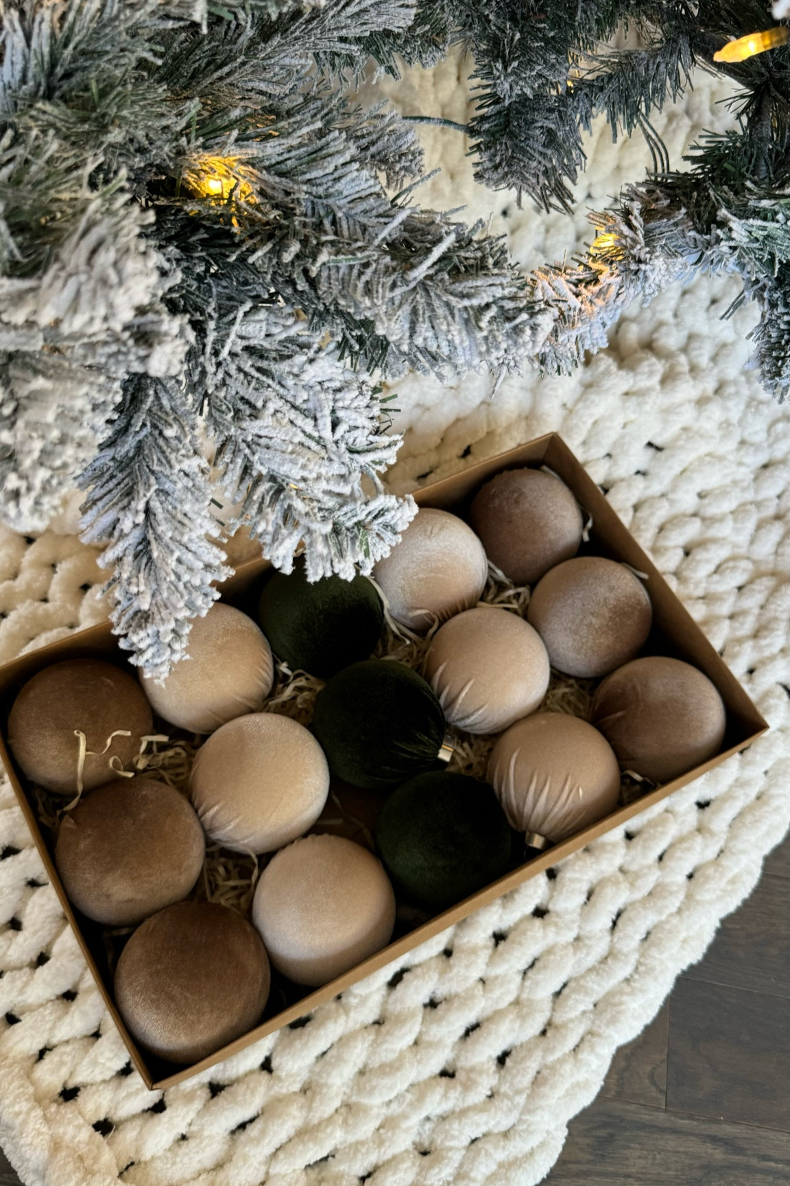 Best classic and neutral velvet ornaments! Comes in several colors! 

#LTKHoliday #LTKSeasonal #LTKHome