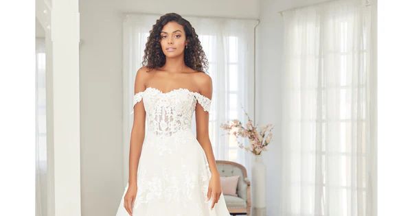 Lace Off-The-Shoulder A-Line Gown With Detachable Sleeves In Ivory Ivory Nude | Adrianna Papell