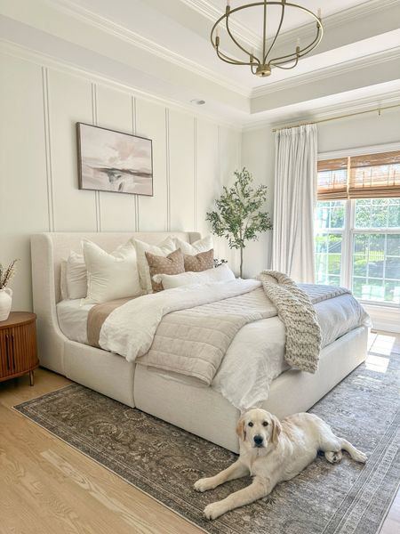 Bedroom refresh with a new bed 🤩

Loving this neutral bed with storage and how bright it makes the room! 


Bedroom Refresh | Linen Bed | Bed | Home Decor | Bedroom Rug | Chandelier | Pinch Pleat Curtains 

 

#LTKHome #LTKSaleAlert