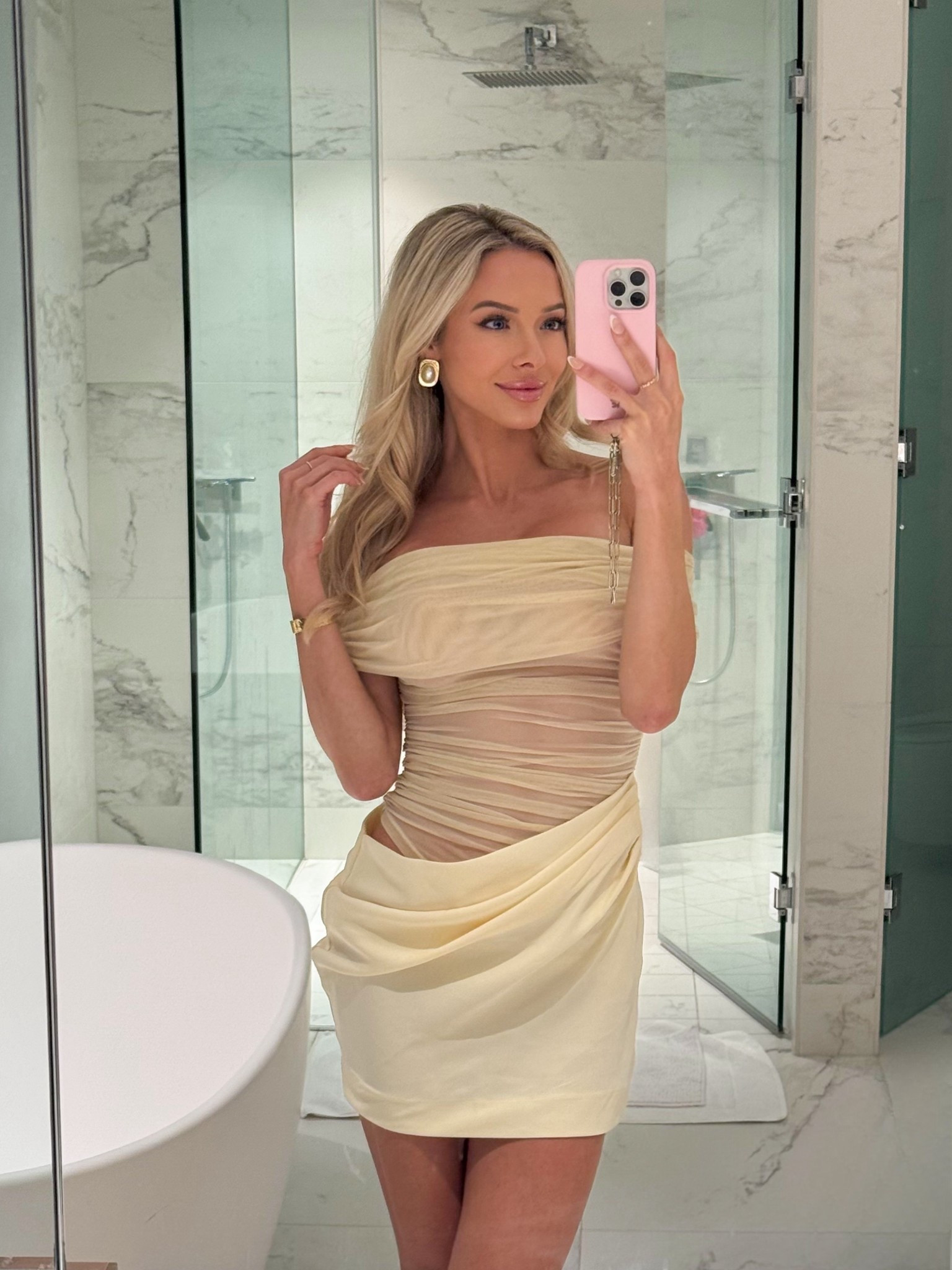 ✨ Dinner in Miami vibes ✨ This dreamy draped mini from PrettyLittleThing is giving goddess energy 💛 and it’s on sale right now for just $38! I’m wearing a size 0 for reference — linking it for you babes before it sells out!

#MiamiStyle #PrettyLittleThing #OOTN #VacationStyle #LTKSale


#LTKFindsUnder100 #LTKFindsUnder50 #LTKSaleAlert