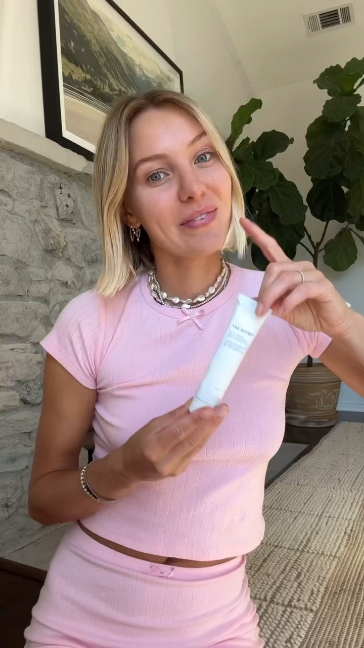 The outset’s NEW cool cream saving my dry travel skin 

#LTKBeauty #LTKVideo #LTKStyleTip