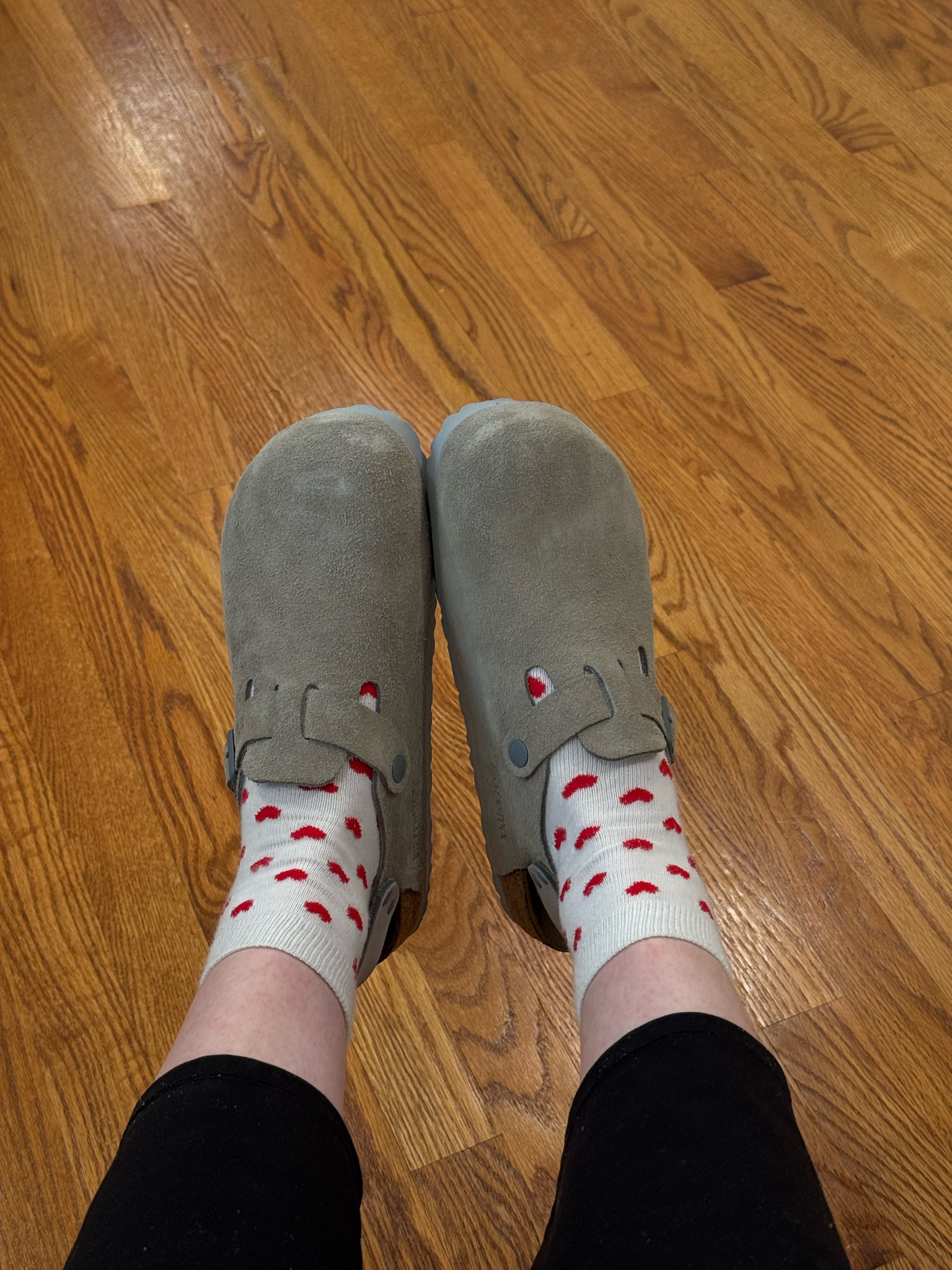 The cutest Birkenstock clogs with a heel strap!

These are even more comfortable than the standard Boston clog because of the heel strap, more ideal for walking long distances. 

#LTKshoes #LTKstyletip #LTKtravel