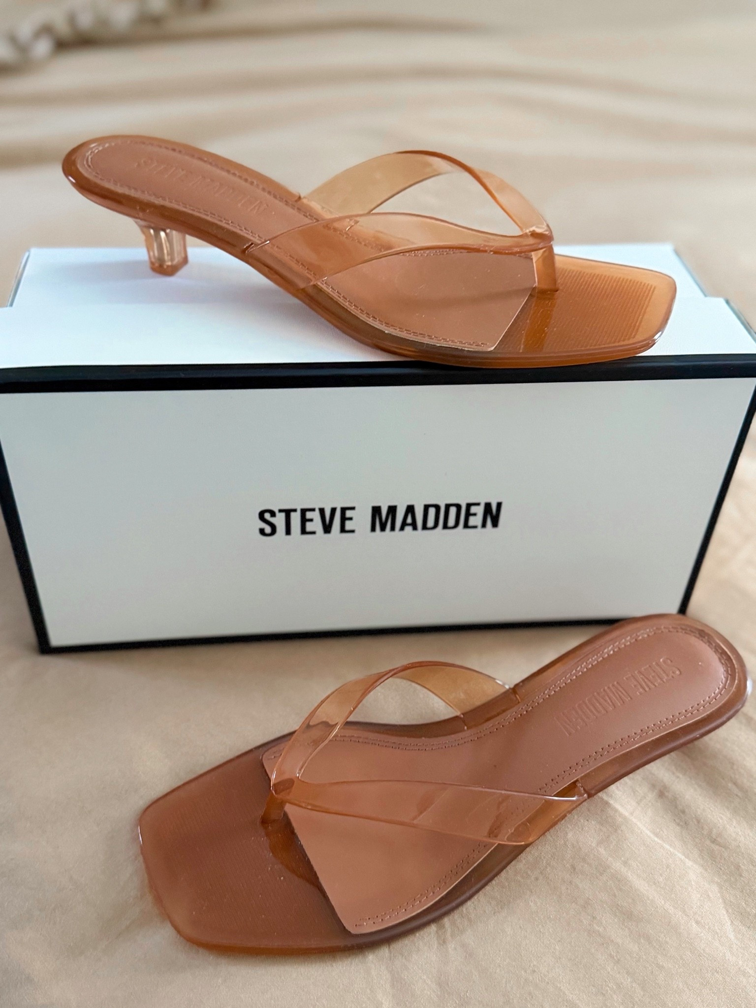 Steve Madden TRACIE JELLY TAN sandal Sale

#LTKSaleAlert #LTKootd #LTKSeasonal