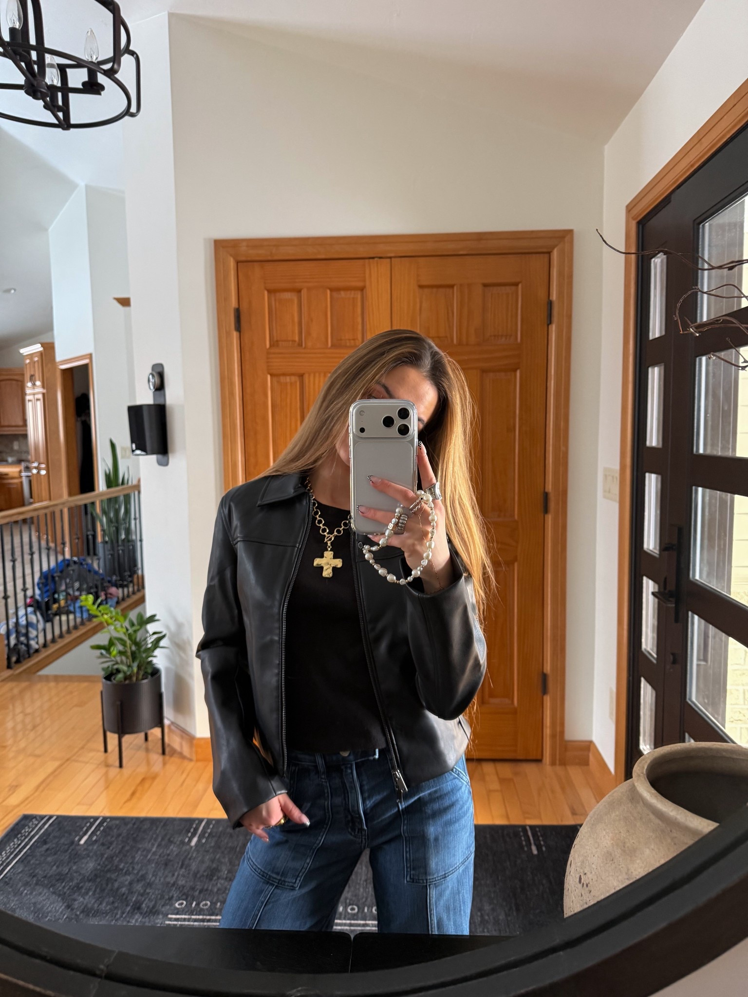Leather jacket, blue jeans, gold, jewelry, an outfit!

#LTKgrwm #LTKWorkwear #LTKootd