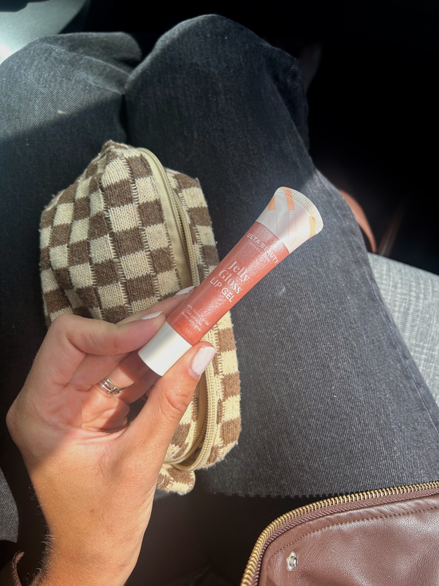 Absolutely obsessed with this jelly gloss lip gel! In the color popsicle 💫😚 
