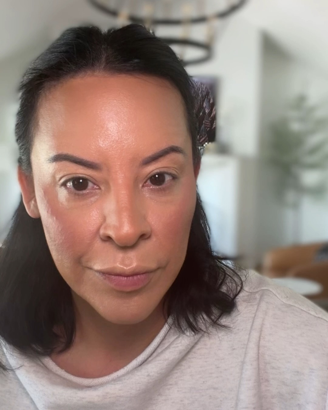 Base color is 25M and then I apply my favorite color 69S on top. They are seriously so easy to apply and blend.

#LTKBeauty #LTKOver40 #LTKmorningroutine