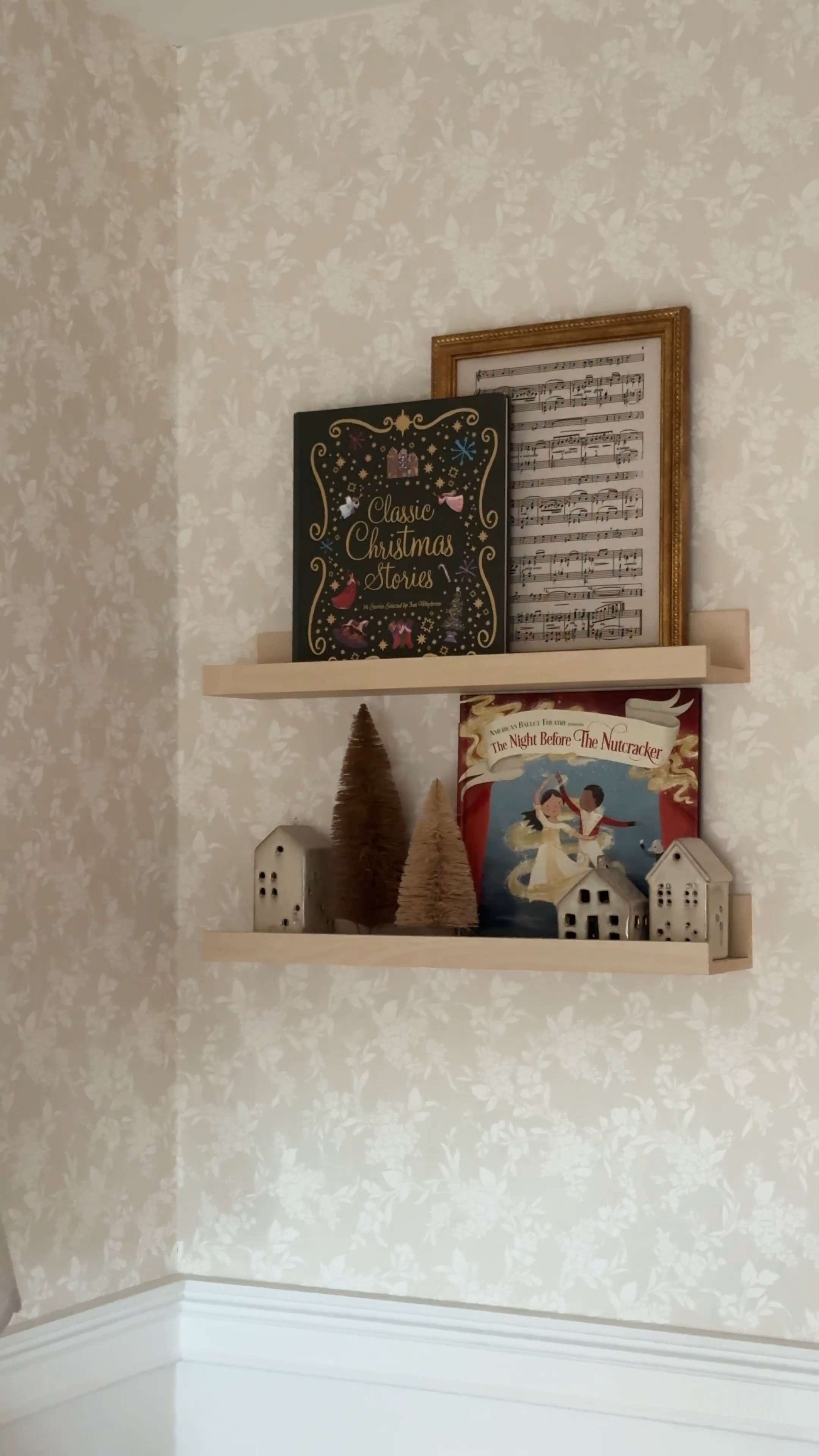 All I want for Christmas is a nursery that makes the ordinary days feel like magic. A timeless base with classic seasonal touches - this space is one of the favourites in our home for good reason. You can find everything from our crib, area rug, rocking chair, lighting, dresser and the seasonal decor on @wayfaircanada where holiday wish lists are granted ✨ #WayfairCAHome #WayfairCAPartner 

 