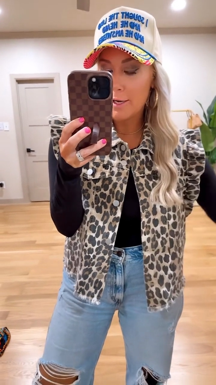 The cutest leopard ruffle vest - medium Casual everyday teacher outfit idea

#LTKSeasonal #LTKootd #LTKgrwm