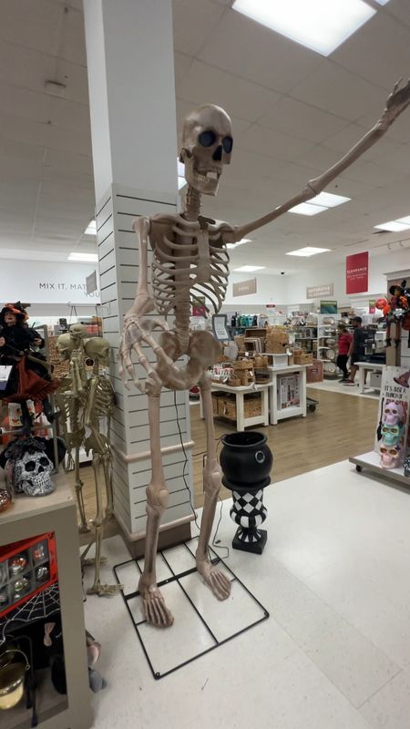 Oversized animated skeleton — 8ft tall, lights up and has sound! The best deal for Halloween!



#LTKHalloween #LTKhome #LTKSeasonal
