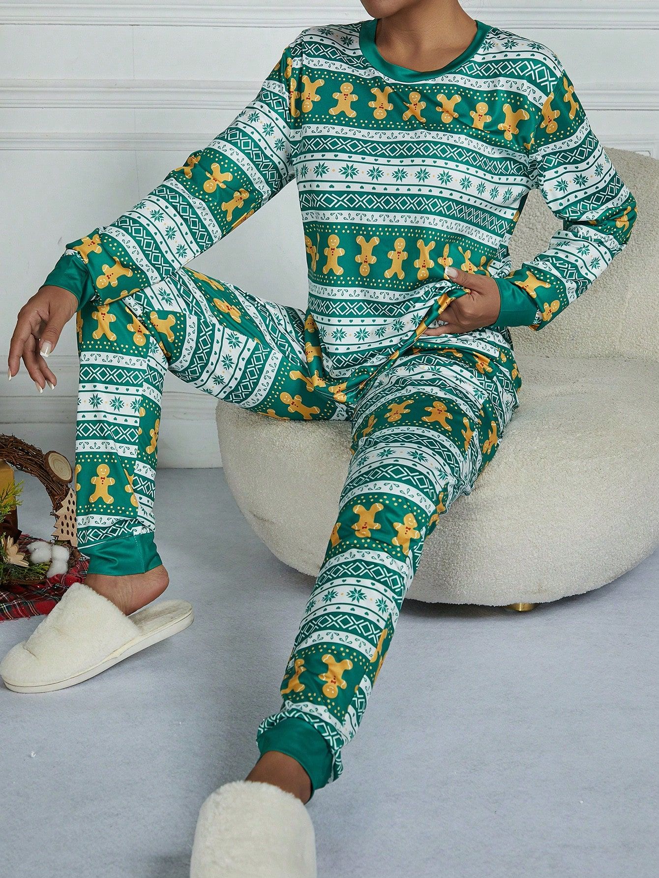 Christmas Print Tee & Pants for Christmas4.93(28) | SHEIN