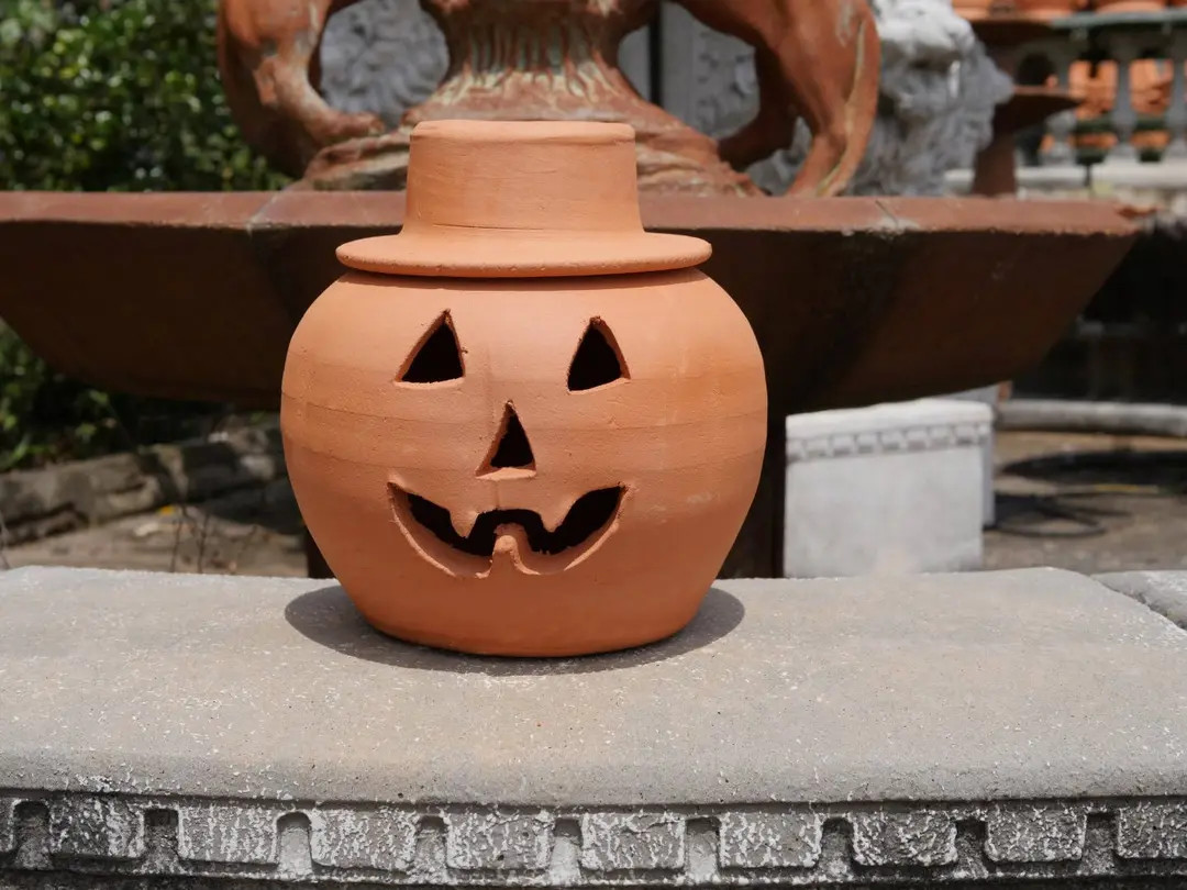Jack-o'lantern Pumpkin With Hat 1 Gallon Red Clay Terra Cotta From Craven Pottery - Etsy | Etsy (US)
