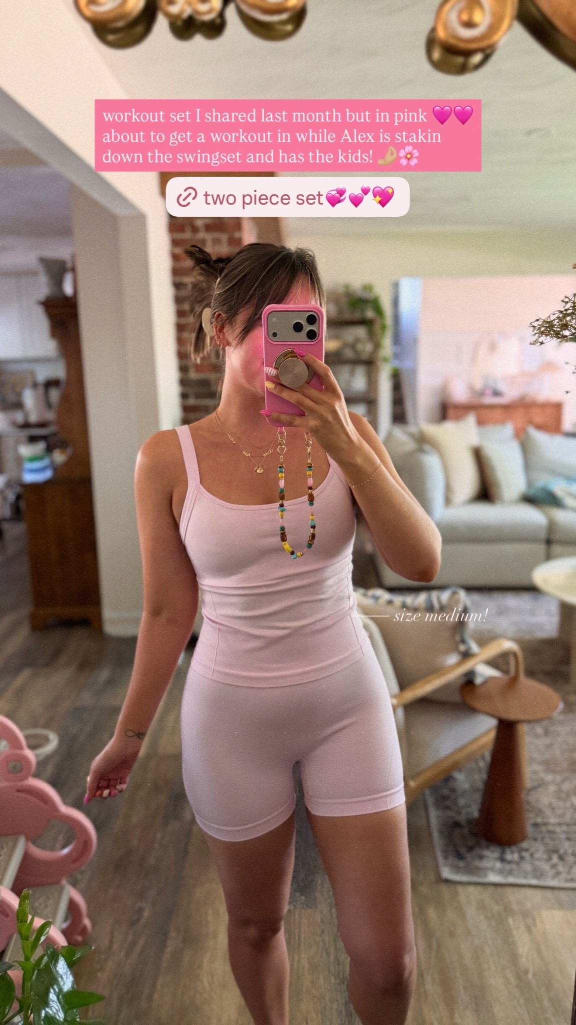 workout set I shared last month but in pink 🩷🩷 about to get a workout in while Alex is stakin down the swingset and has the kids! 🤌🏼🌸 size medium! — @chyrii_official_