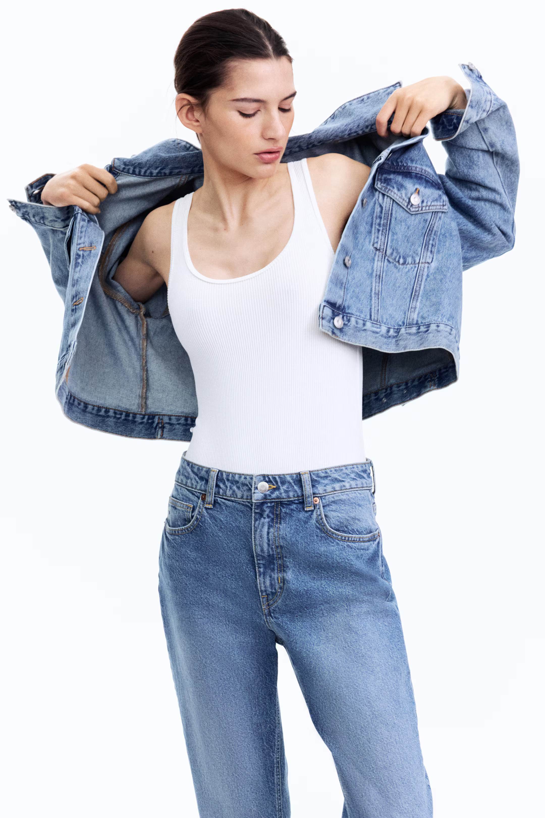 Mom Slim-Fit High-Waist Ankle Jeans | H&M (US + CA)