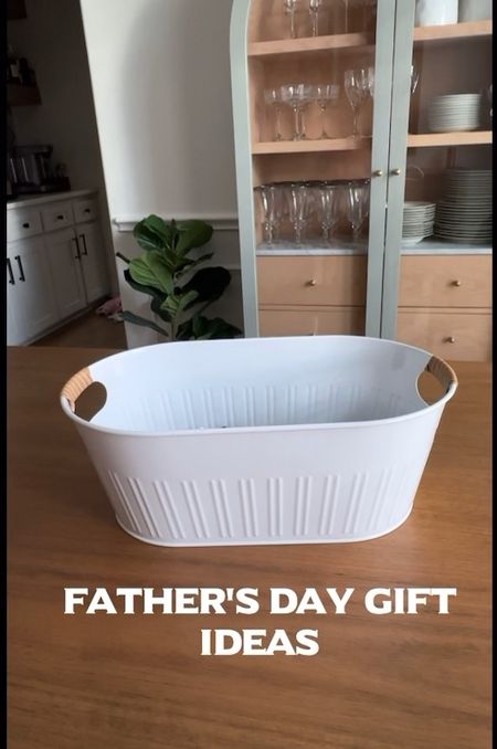 Father's Day gift ideas for all the dads you want to celebrate this Sunday!!
.


#LTKMens #LTKFamily #LTKGiftGuide