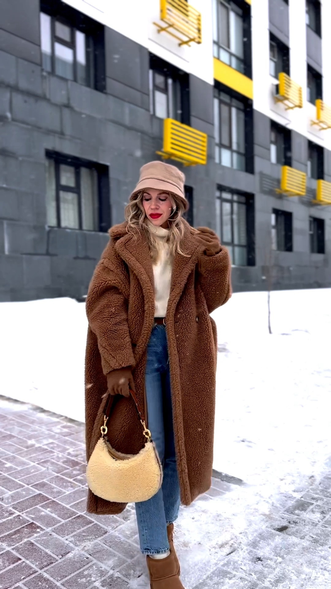 Teddy coat winter outfit, snow day outfit, shearling bucket hat, shearling bag, Ugg ultra mini boots

#LTKSaleAlert #LTKOver40 #LTKSeasonal