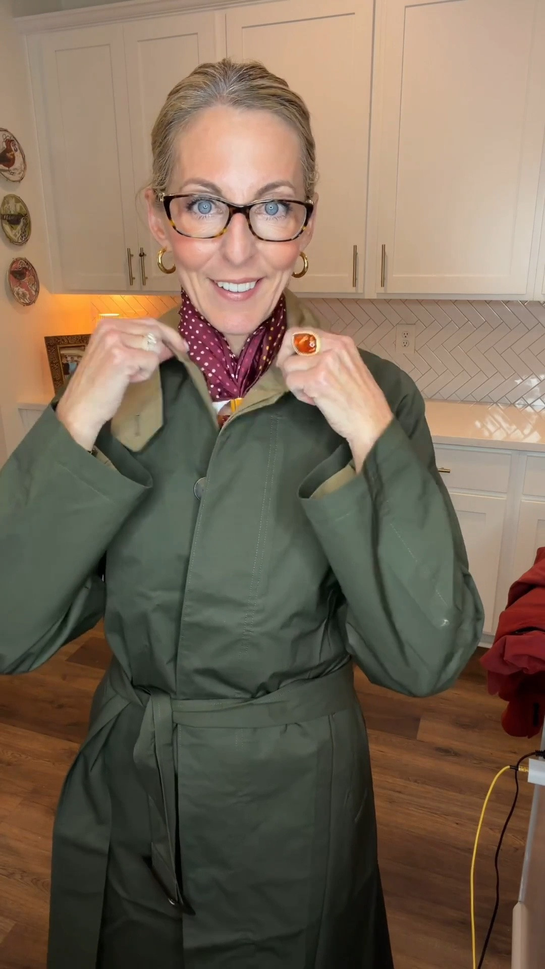 When I tell you that I am obsessing over this green trench from @Walmart, I mean you need to buy it IMMEDIATELY! I love the way it fits (I purchased an XXS, because it fits oversized) and the lighter color accent is so pretty. I can’t wait to wear the striped top with the scarf as well. Walmart is that girl when it comes to affordable fall fashion, and I am not upset about it. 
Fall outfit inspo, duck print finds

#LTKOver40 #LTKSeasonal #LTKWorkwear