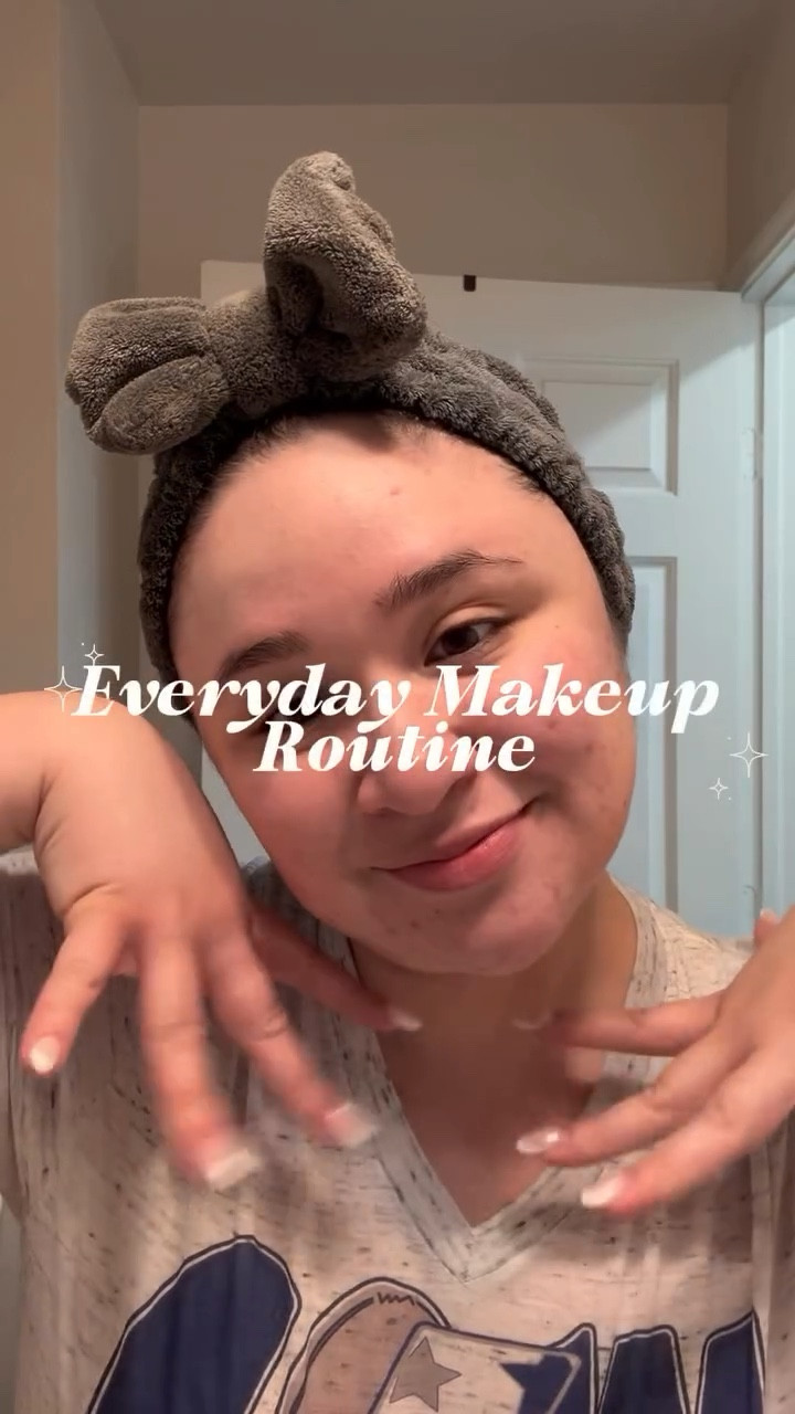 This has been my go to makeup routine for the past few months and I wanted to share it with yall! 🩷😊

#makeup #beauty #everydaymakeup #makeuproutine #microinfluencer #texas #fall
