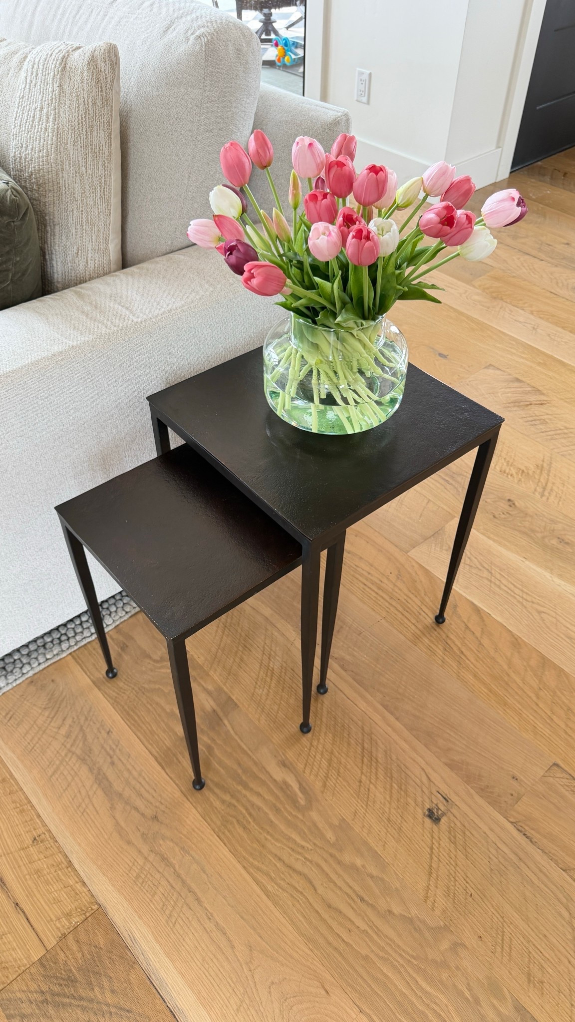 This room is proof that you don’t need a lot of decor to make a space feel finished. Just the right textures, tones, and a few styling pieces.
Modern organic living room, warm neutral home, layered home decor, living room styling inspo, minimalist home decor. Scroll to shop!

#LTKHome

#LTKvlog #LTKHome #LTKmomlife