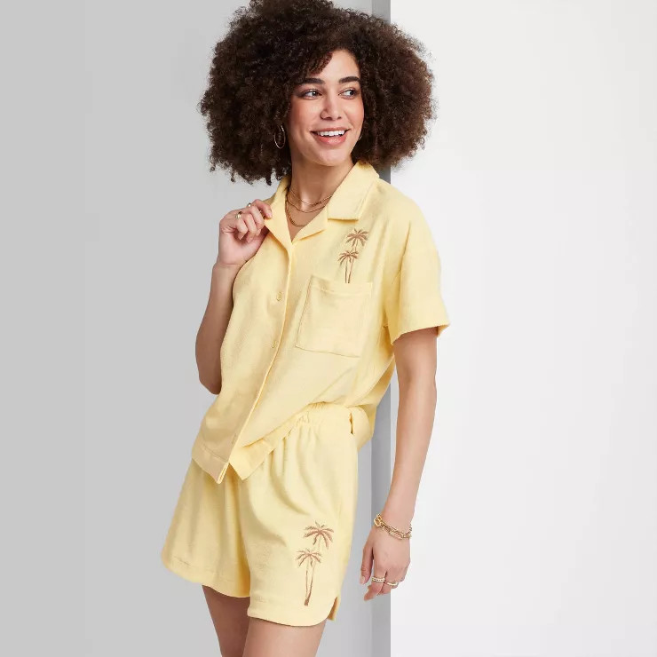 Women's Ascot + Hart Graphic Pull-On Shorts - Yellow | Target