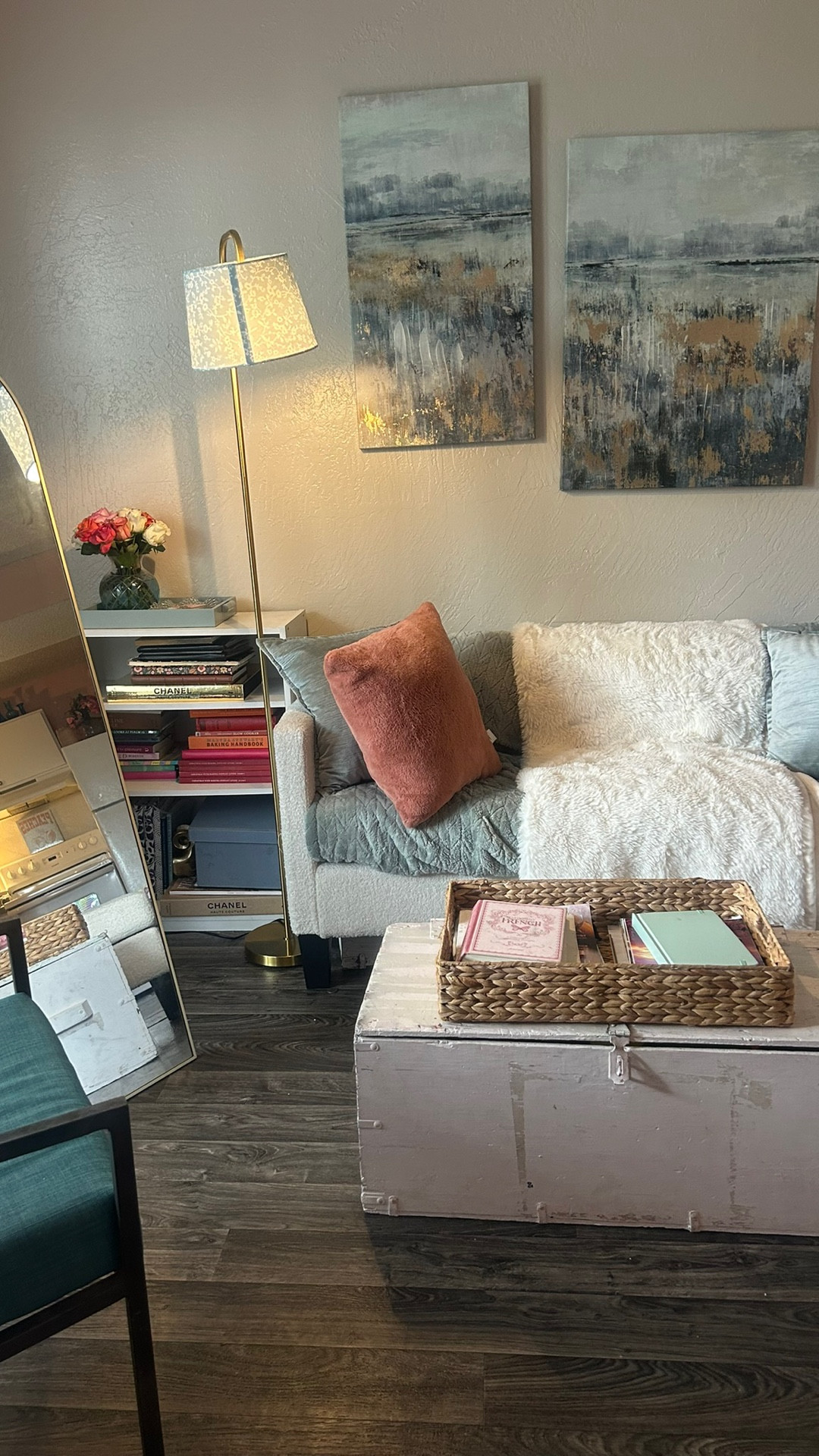 Cozy Plush living room decor using soft throws, pillows, touches of gold and lots of wicker baskets. A few floral arrangements and pretty soft shades of blush, sea glass, cream and gold! 

Shop it all below and follow for more decor tips! 



#LTKHome #LTKmomlife #LTKdayinmylife