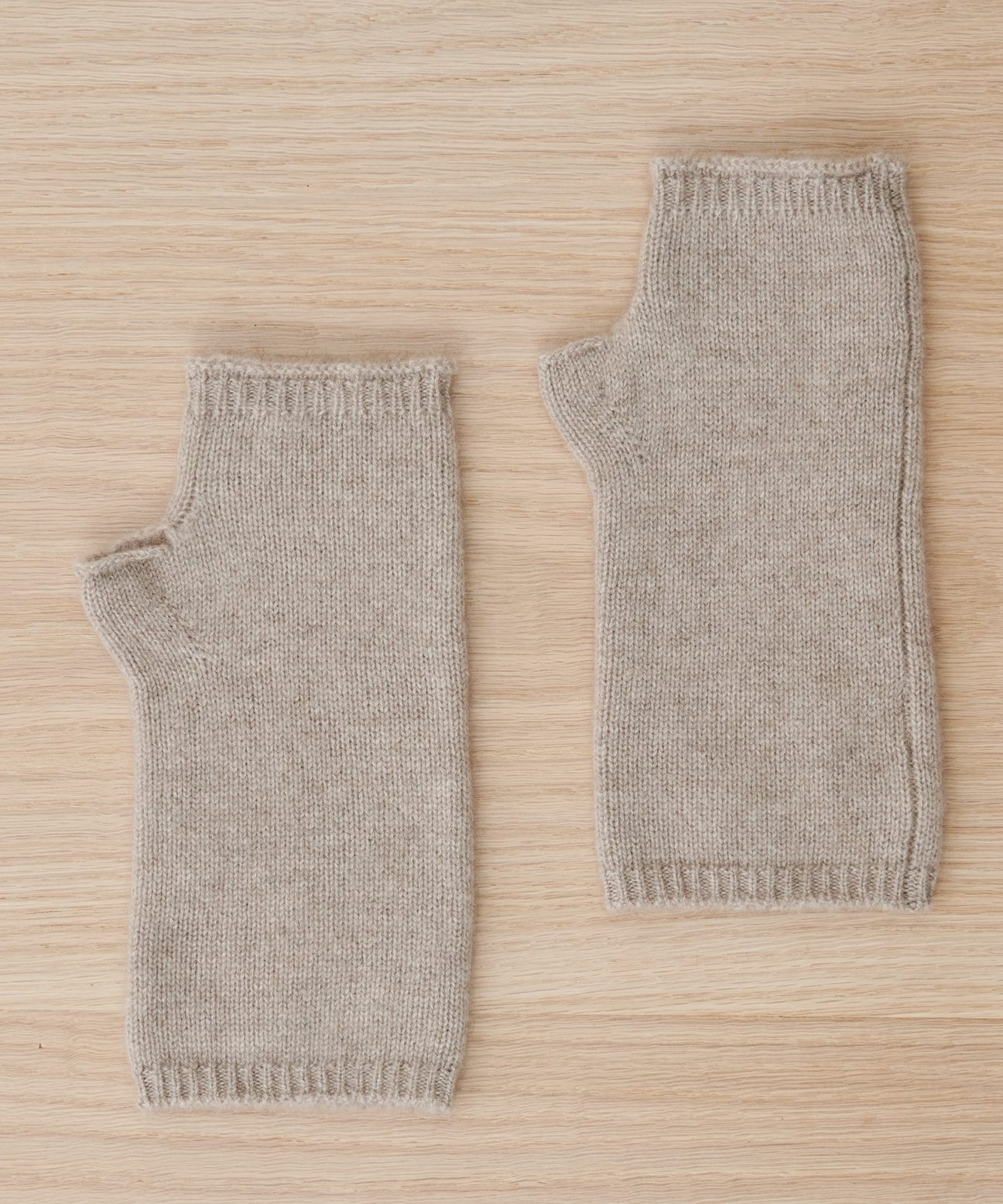 Fingerless Cashmere Gloves | Jenni Kayne