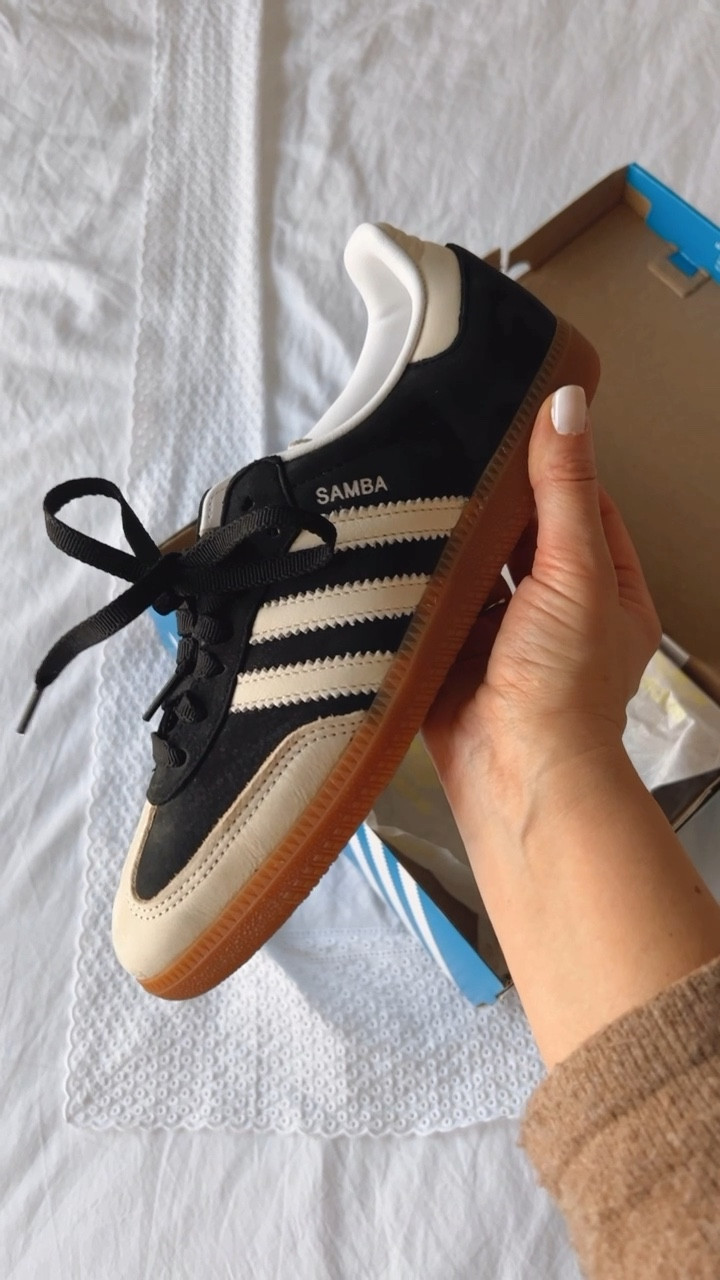 Adidas SAMBA OG Black

Deportivas sneakers trainers #LTKGiftGuide #adidas #adidassamba#LTKshoecrush

#LTKeurope #LTKfitness