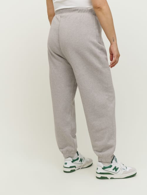 Classic Sweatpant | Reformation (Global)