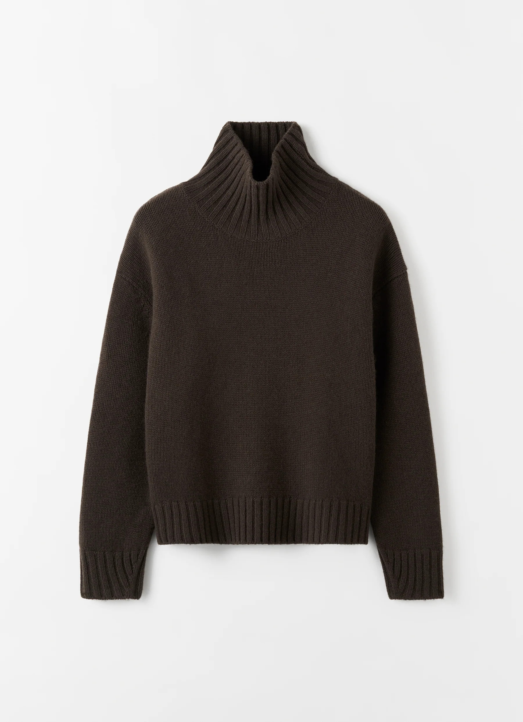 Nola Turtleneck Sweater, chocolate | Almada Label