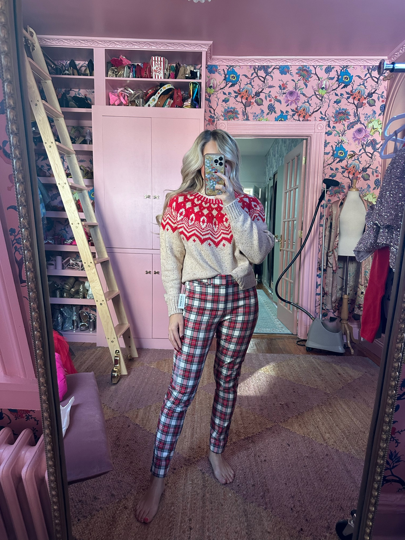 Old navy plaid pixie pants red fair isle sweater holiday outfit ideas 
Wearing size 6 pants run slightly large size small in sweater runs oversized 

#LTKHoliday #LTKGiftGuide #LTKfindsunder50