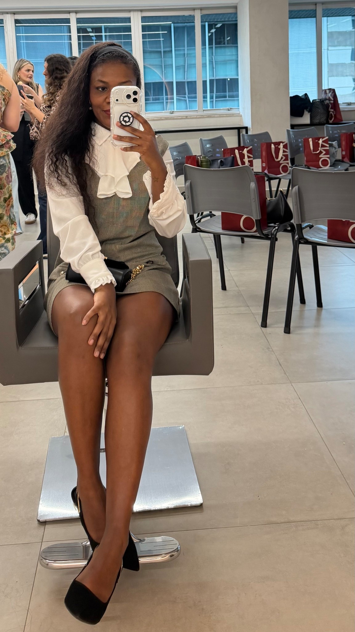 Truque para deixar seu vestido básico estiloso! 🤩

Ganhe 10% OFF na Renner
👉🏾CUPOM: GARIMPODAKELLY

Vista uma camisa por baixo. 

#LTKdicadeestilo